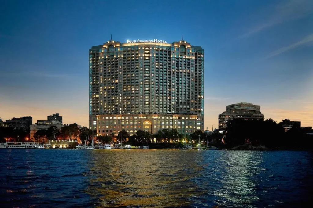 Four Seasons The Plaza، مدينة نيويورك